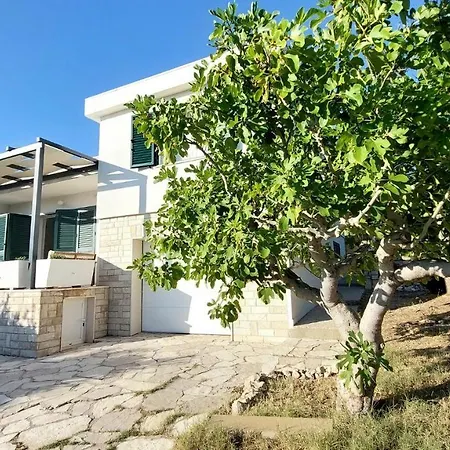 Family Friendly House With A Parking Space Pag - 19955